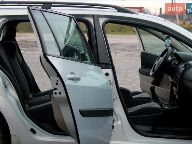 Серый Рено Меган, объемом двигателя 1.6 л и пробегом 300 тыс. км за 3700 $, фото 20 на Automoto.ua