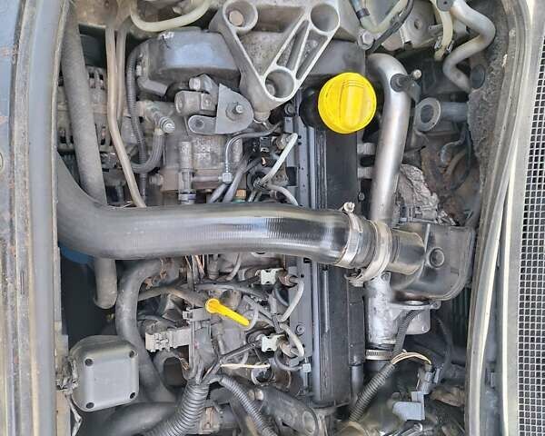 Серый Рено Меган, объемом двигателя 1.5 л и пробегом 318 тыс. км за 4800 $, фото 8 на Automoto.ua