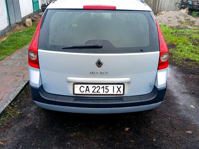 Серый Рено Меган, объемом двигателя 1.5 л и пробегом 208 тыс. км за 4570 $, фото 7 на Automoto.ua