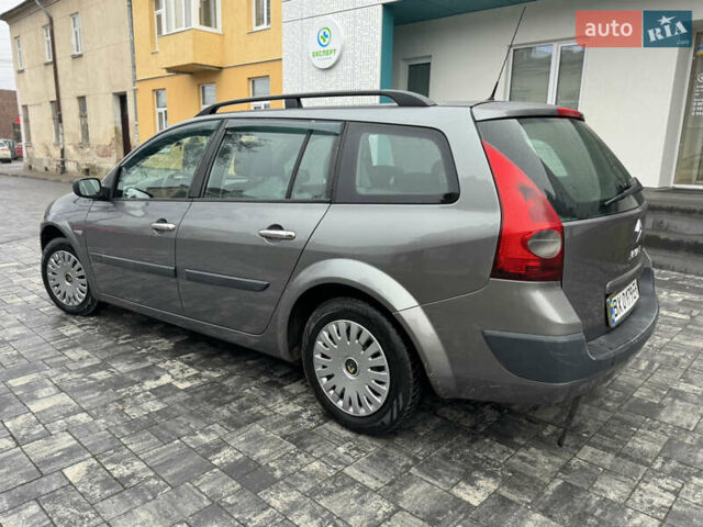 Серый Рено Меган, объемом двигателя 1.6 л и пробегом 300 тыс. км за 3850 $, фото 12 на Automoto.ua