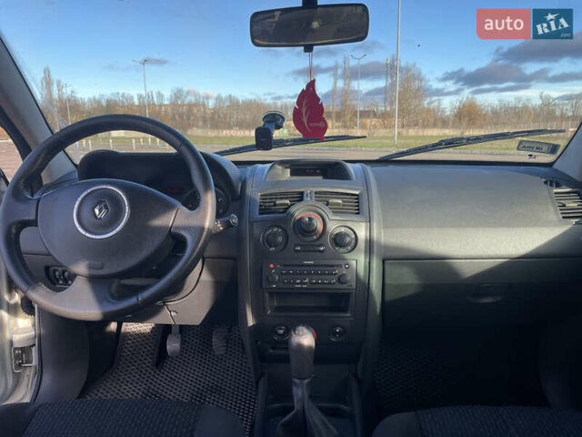 Сірий Рено Меган, об'ємом двигуна 1.46 л та пробігом 278 тис. км за 4199 $, фото 16 на Automoto.ua
