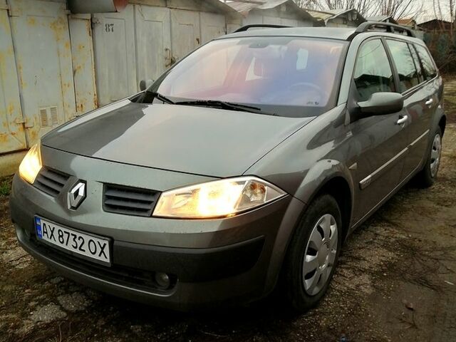 Серый Рено Меган, объемом двигателя 1.6 л и пробегом 176 тыс. км за 5200 $, фото 1 на Automoto.ua