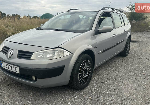 Рено Меган 2004 в Киеве на Automoto.ua Серый Рено Меган, объемом двигателя 1.9 л и пробегом 280 тыс. км за 3800 $, фото 5 на Automoto.ua