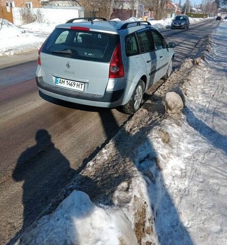 Серый Рено Меган, объемом двигателя 1.5 л и пробегом 250 тыс. км за 4350 $, фото 8 на Automoto.ua