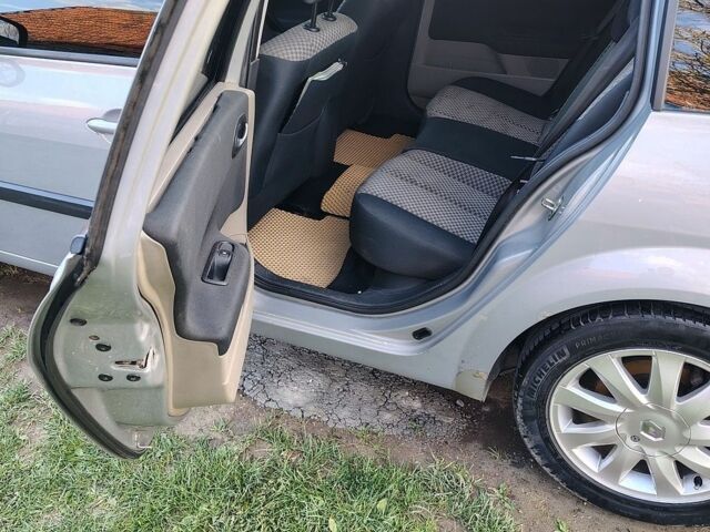 Сірий Рено Меган, об'ємом двигуна 1.5 л та пробігом 400 тис. км за 3800 $, фото 8 на Automoto.ua