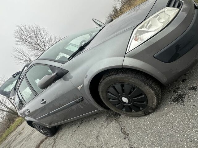 Серый Рено Меган, объемом двигателя 2 л и пробегом 263 тыс. км за 4500 $, фото 2 на Automoto.ua