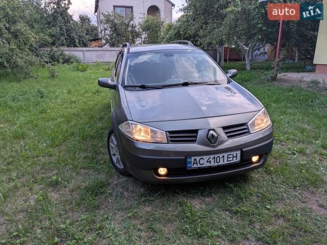 Серый Рено Меган, объемом двигателя 1.6 л и пробегом 311 тыс. км за 4000 $, фото 2 на Automoto.ua