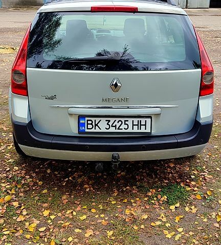 Сірий Рено Меган, об'ємом двигуна 1.6 л та пробігом 256 тис. км за 4500 $, фото 2 на Automoto.ua