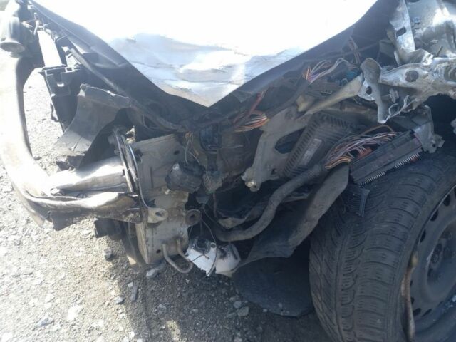 Серый Рено Меган, объемом двигателя 1.6 л и пробегом 300 тыс. км за 1369 $, фото 3 на Automoto.ua