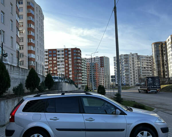 Рено Меган 2004 в Тернополе на Automoto.ua Серый Рено Меган, объемом двигателя 1.6 л и пробегом 194 тыс. км за 4900 $, фото 3 на Automoto.ua
