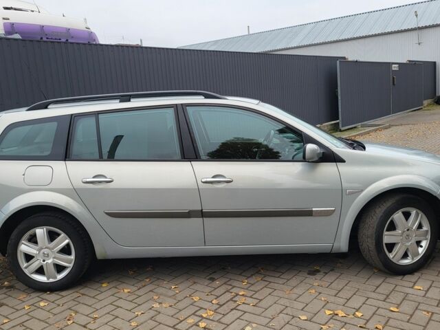 Серый Рено Меган, объемом двигателя 1.6 л и пробегом 204 тыс. км за 4950 $, фото 2 на Automoto.ua