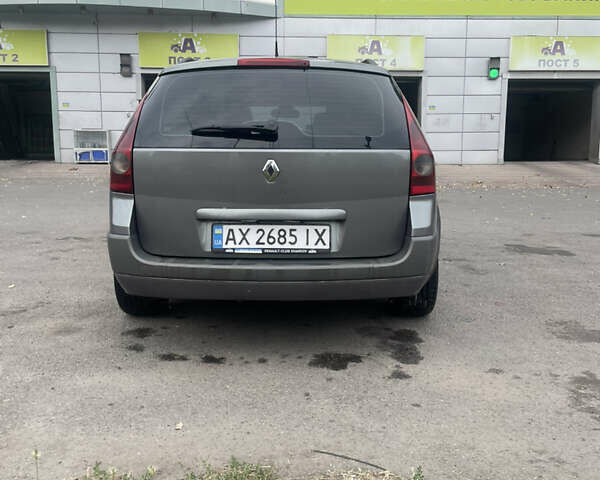 Рено Меган 2004 у Харкові на Automoto.ua Сірий Рено Меган, об'ємом двигуна 1.9 л та пробігом 395 тис. км за 4500 $, фото 4 на Automoto.ua