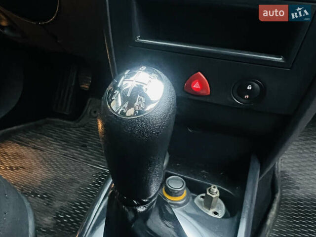 Серый Рено Меган, объемом двигателя 1.39 л и пробегом 207 тыс. км за 4600 $, фото 34 на Automoto.ua