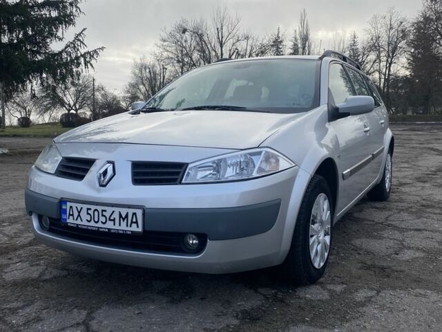 Серый Рено Меган, объемом двигателя 1.6 л и пробегом 272 тыс. км за 4700 $, фото 1 на Automoto.ua
