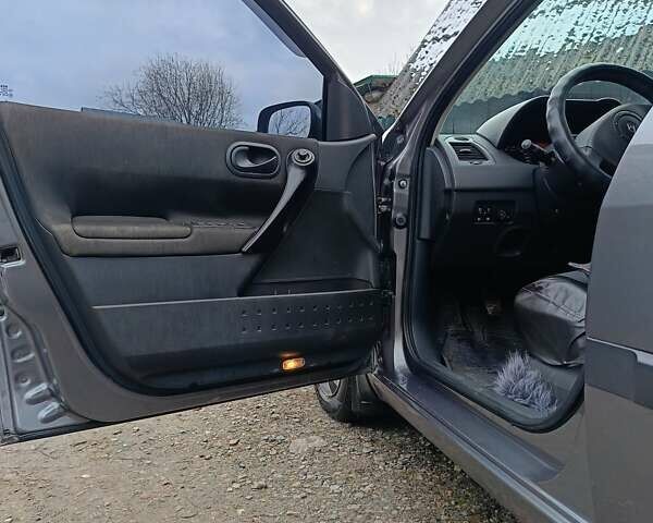 Серый Рено Меган, объемом двигателя 1.6 л и пробегом 280 тыс. км за 5300 $, фото 5 на Automoto.ua