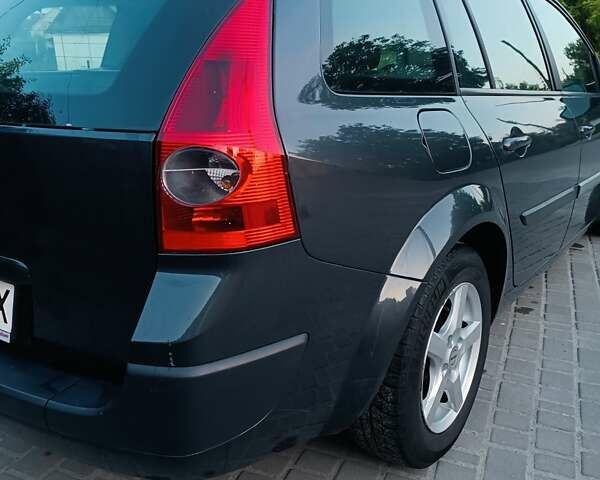 Рено Меган 2005 в Житомире на Automoto.ua Серый Рено Меган, объемом двигателя 1.5 л и пробегом 221 тыс. км за 5100 $, фото 6 на Automoto.ua