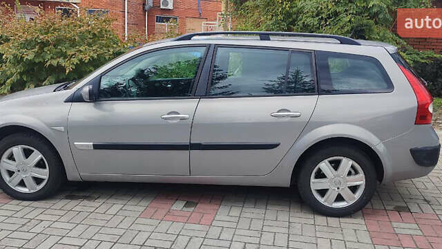 Сірий Рено Меган, об'ємом двигуна 1.6 л та пробігом 183 тис. км за 4600 $, фото 1 на Automoto.ua
