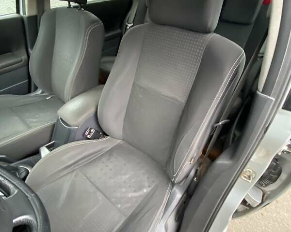 Серый Рено Меган, объемом двигателя 1.6 л и пробегом 248 тыс. км за 4700 $, фото 8 на Automoto.ua