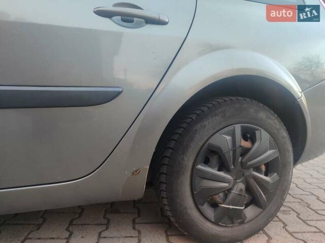 Серый Рено Меган, объемом двигателя 1.46 л и пробегом 211 тыс. км за 4650 $, фото 36 на Automoto.ua
