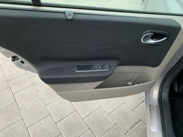 Сірий Рено Меган, об'ємом двигуна 1.6 л та пробігом 213 тис. км за 4650 $, фото 14 на Automoto.ua