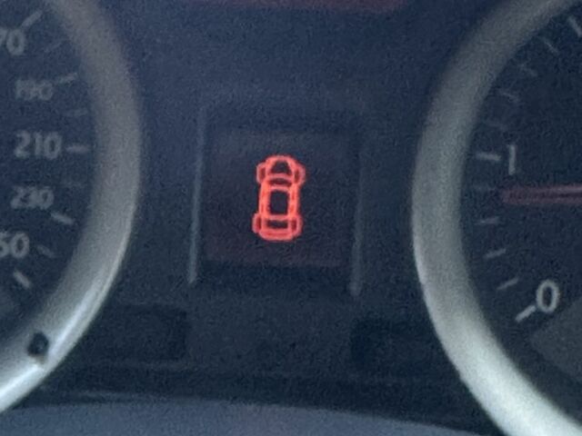 Рено Меган 2005 в Славянске на Automoto.ua Серый Рено Меган, объемом двигателя 0 л и пробегом 261 тыс. км за 4300 $, фото 7 на Automoto.ua