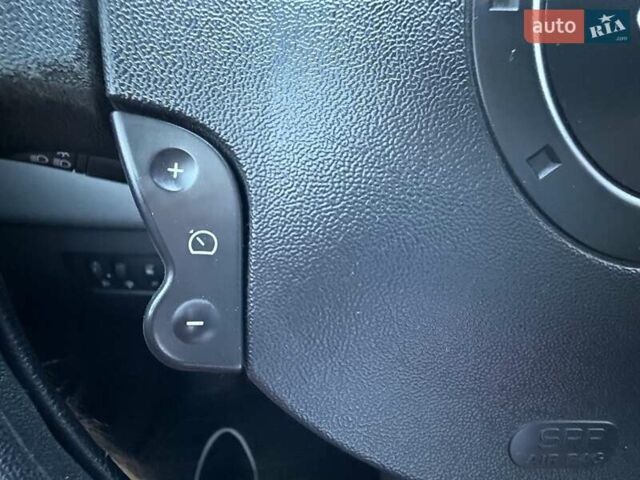 Серый Рено Меган, объемом двигателя 1.6 л и пробегом 317 тыс. км за 4700 $, фото 29 на Automoto.ua