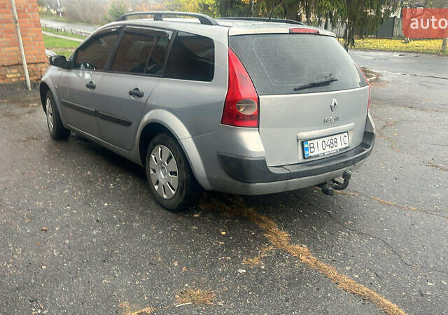 Сірий Рено Меган, об'ємом двигуна 1.6 л та пробігом 260 тис. км за 4600 $, фото 1 на Automoto.ua