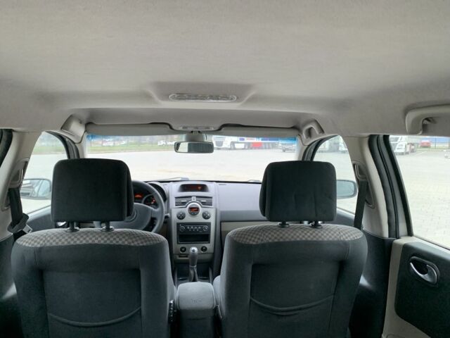 Сірий Рено Меган, об'ємом двигуна 1.6 л та пробігом 213 тис. км за 4650 $, фото 17 на Automoto.ua