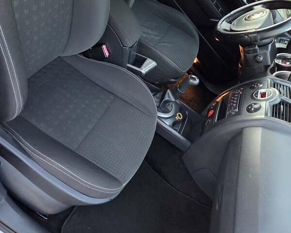 Серый Рено Меган, объемом двигателя 1.6 л и пробегом 223 тыс. км за 4399 $, фото 15 на Automoto.ua