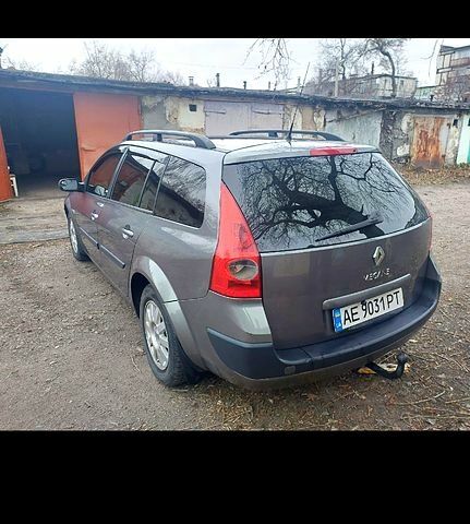 Серый Рено Меган, объемом двигателя 1.6 л и пробегом 0 тыс. км за 4400 $, фото 2 на Automoto.ua