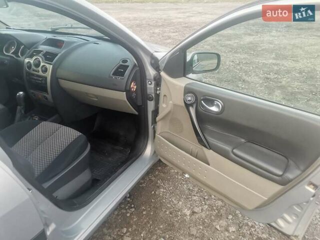 Серый Рено Меган, объемом двигателя 1.5 л и пробегом 314 тыс. км за 3000 $, фото 12 на Automoto.ua