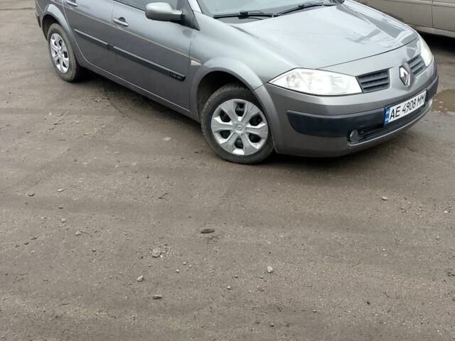 Серый Рено Меган, объемом двигателя 1.6 л и пробегом 290 тыс. км за 4750 $, фото 2 на Automoto.ua