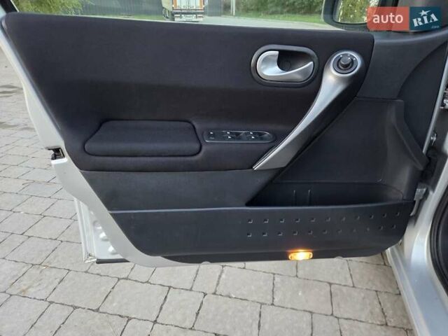 Серый Рено Меган, объемом двигателя 1.6 л и пробегом 223 тыс. км за 4399 $, фото 13 на Automoto.ua