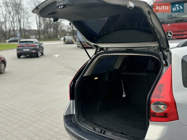 Серый Рено Меган, объемом двигателя 1.6 л и пробегом 215 тыс. км за 4900 $, фото 16 на Automoto.ua