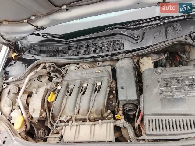 Серый Рено Меган, объемом двигателя 1.39 л и пробегом 203 тыс. км за 3700 $, фото 4 на Automoto.ua