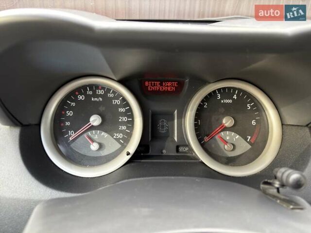 Сірий Рено Меган, об'ємом двигуна 1.6 л та пробігом 251 тис. км за 4300 $, фото 6 на Automoto.ua