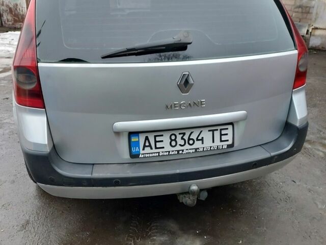 Серый Рено Меган, объемом двигателя 1.9 л и пробегом 283 тыс. км за 2000 $, фото 3 на Automoto.ua