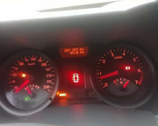 Сірий Рено Меган, об'ємом двигуна 1.6 л та пробігом 267 тис. км за 4500 $, фото 15 на Automoto.ua