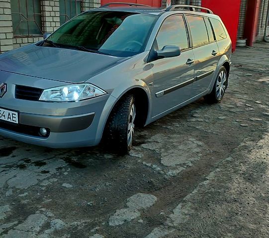 Серый Рено Меган, объемом двигателя 2 л и пробегом 228 тыс. км за 5100 $, фото 10 на Automoto.ua