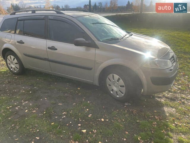 Сірий Рено Меган, об'ємом двигуна 1.6 л та пробігом 260 тис. км за 4600 $, фото 8 на Automoto.ua