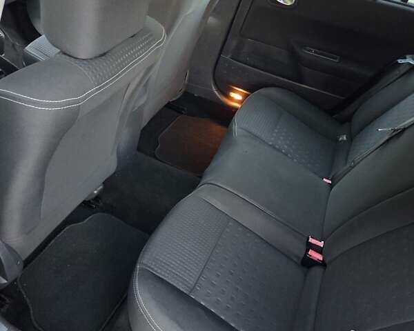 Серый Рено Меган, объемом двигателя 1.6 л и пробегом 223 тыс. км за 4399 $, фото 21 на Automoto.ua