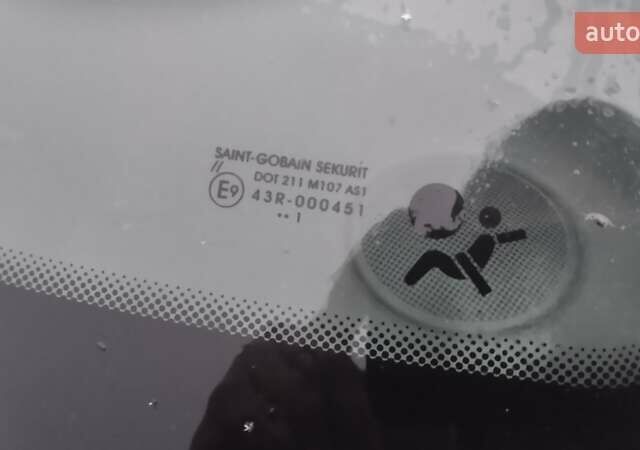 Сірий Рено Меган, об'ємом двигуна 1.6 л та пробігом 188 тис. км за 5300 $, фото 10 на Automoto.ua