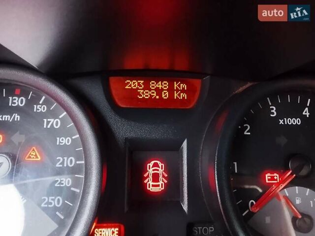 Серый Рено Меган, объемом двигателя 1.39 л и пробегом 203 тыс. км за 3700 $, фото 2 на Automoto.ua