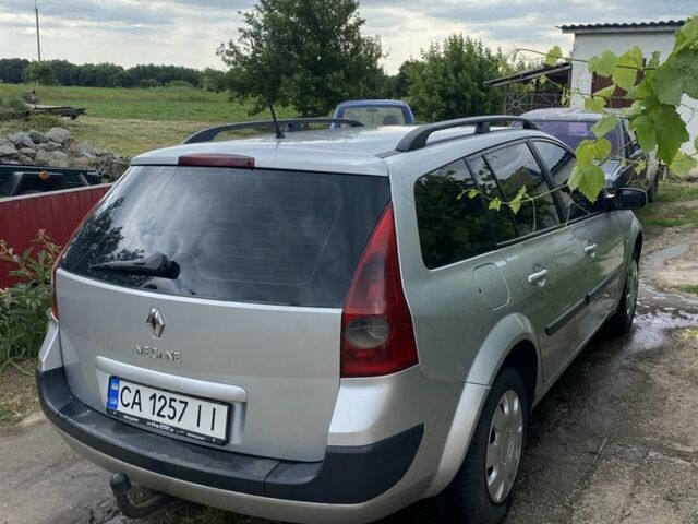 Сірий Рено Меган, об'ємом двигуна 1.5 л та пробігом 250 тис. км за 3500 $, фото 1 на Automoto.ua