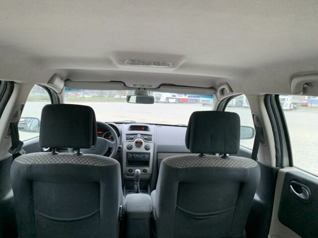 Сірий Рено Меган, об'ємом двигуна 1.6 л та пробігом 213 тис. км за 4650 $, фото 16 на Automoto.ua