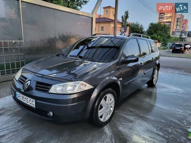Сірий Рено Меган, об'ємом двигуна 1.6 л та пробігом 202 тис. км за 5500 $, фото 2 на Automoto.ua