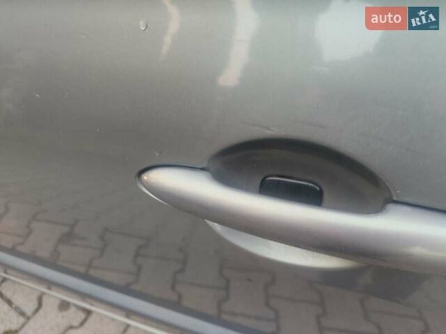 Серый Рено Меган, объемом двигателя 1.46 л и пробегом 211 тыс. км за 4650 $, фото 35 на Automoto.ua