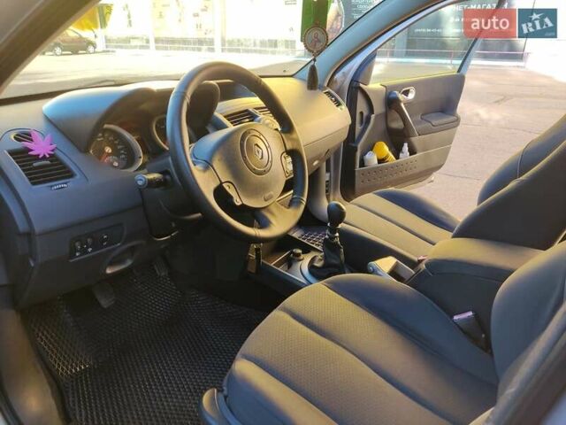 Сірий Рено Меган, об'ємом двигуна 2 л та пробігом 209 тис. км за 5000 $, фото 7 на Automoto.ua