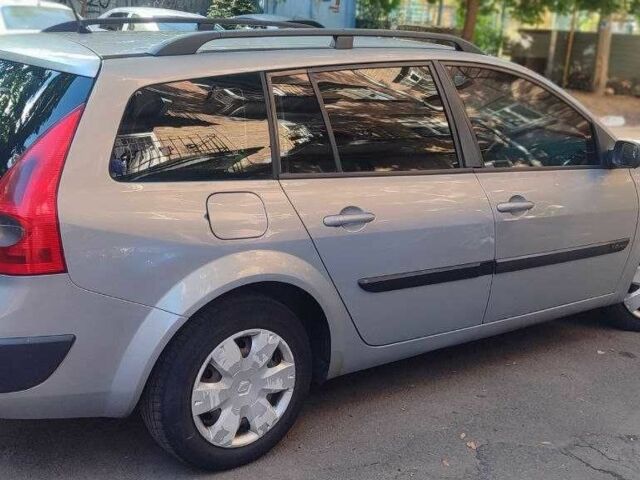 Серый Рено Меган, объемом двигателя 1.6 л и пробегом 342 тыс. км за 3250 $, фото 4 на Automoto.ua