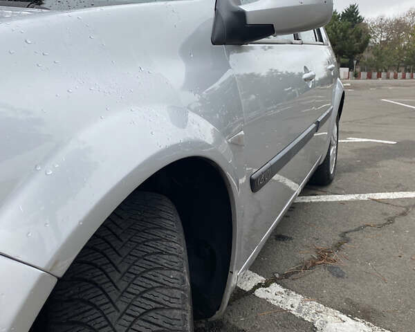 Сірий Рено Меган, об'ємом двигуна 1.6 л та пробігом 280 тис. км за 4999 $, фото 4 на Automoto.ua